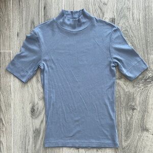 everlane || women’s super-soft mock neck short sleeve shirt